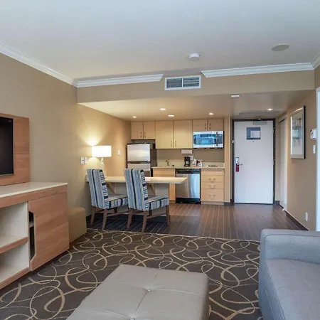 Hampton Inn & Suites, By Hilton - Vancouver Downtown Exterior photo
